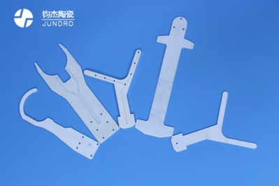 常用的工業(yè)陶瓷材料有哪些 常用的工業(yè)陶瓷材料有哪些