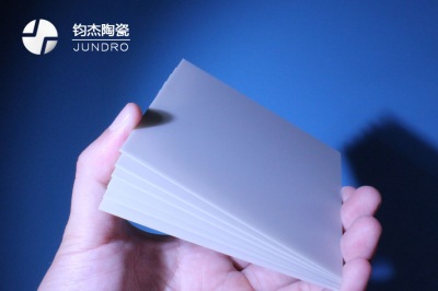 氮化鋁陶瓷基板在LED封裝上的應(yīng)用 氮化鋁陶瓷基板在LED封裝上的應(yīng)用